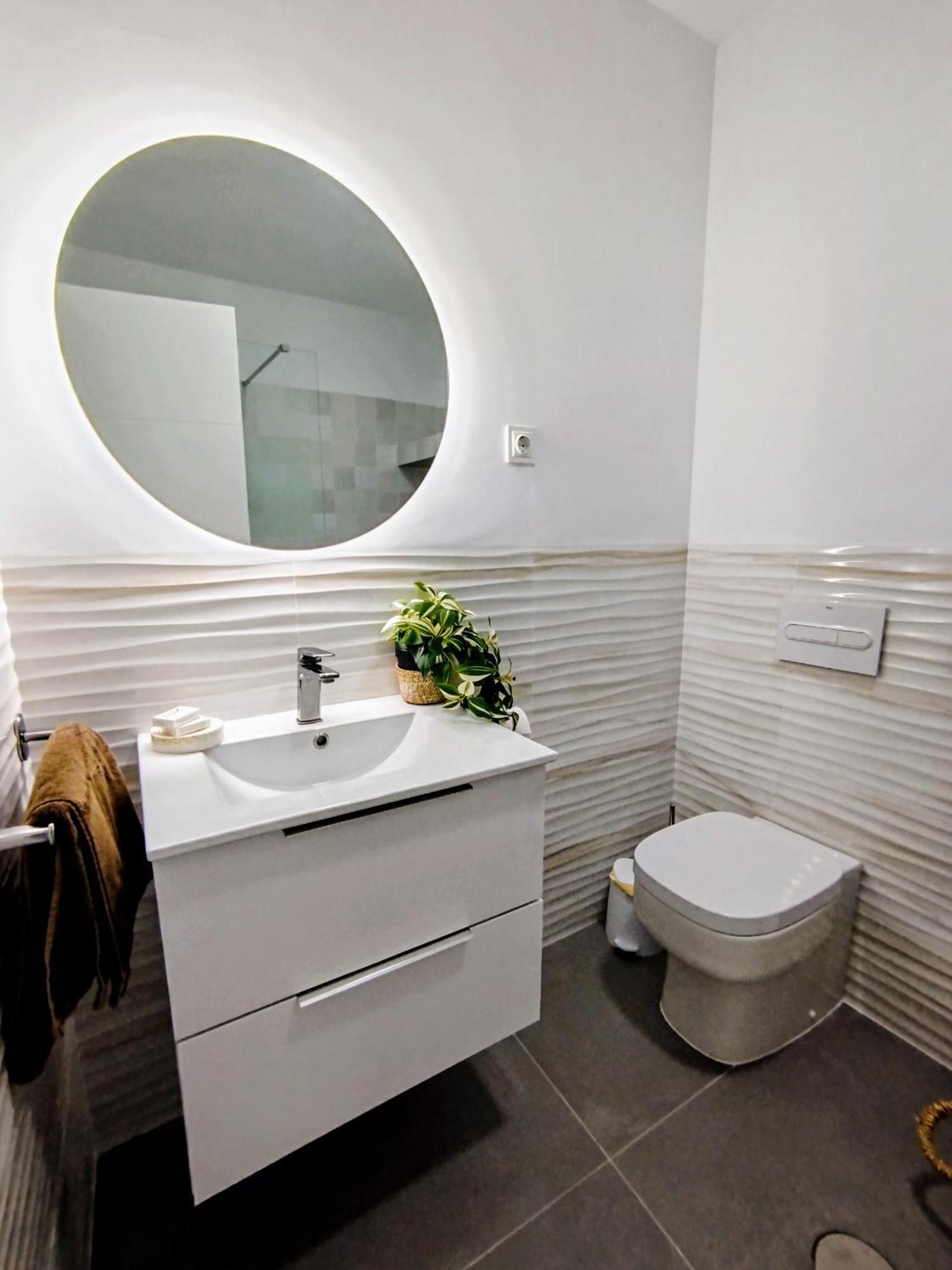 Impressive Apartment With 3 Bedrooms Metres From The Beach Estepona Dış mekan fotoğraf